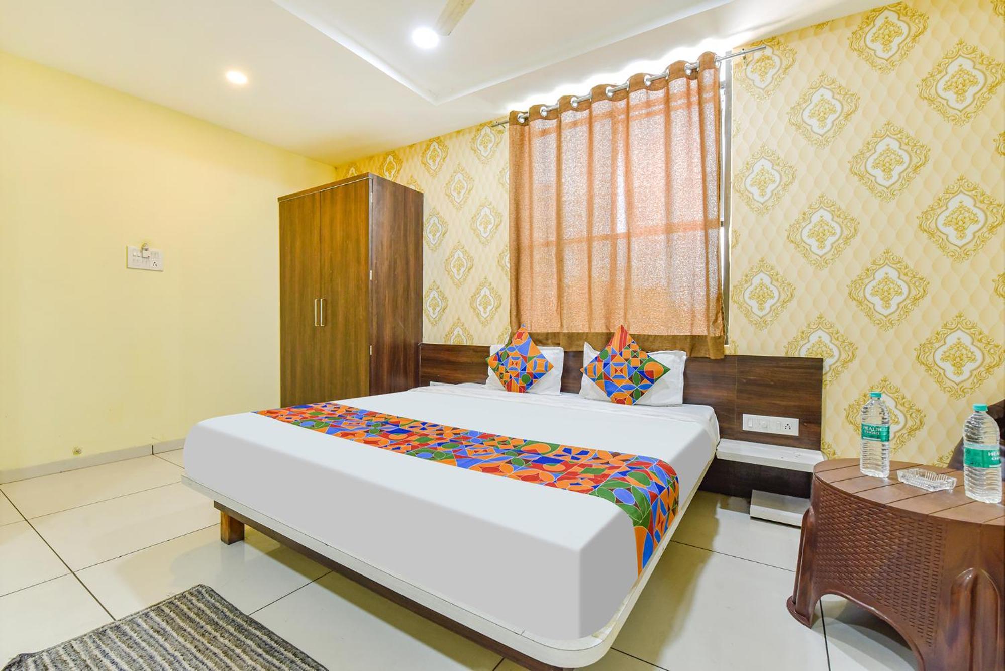 Fabexpress A2 And Restro Hotel Indore Exterior foto