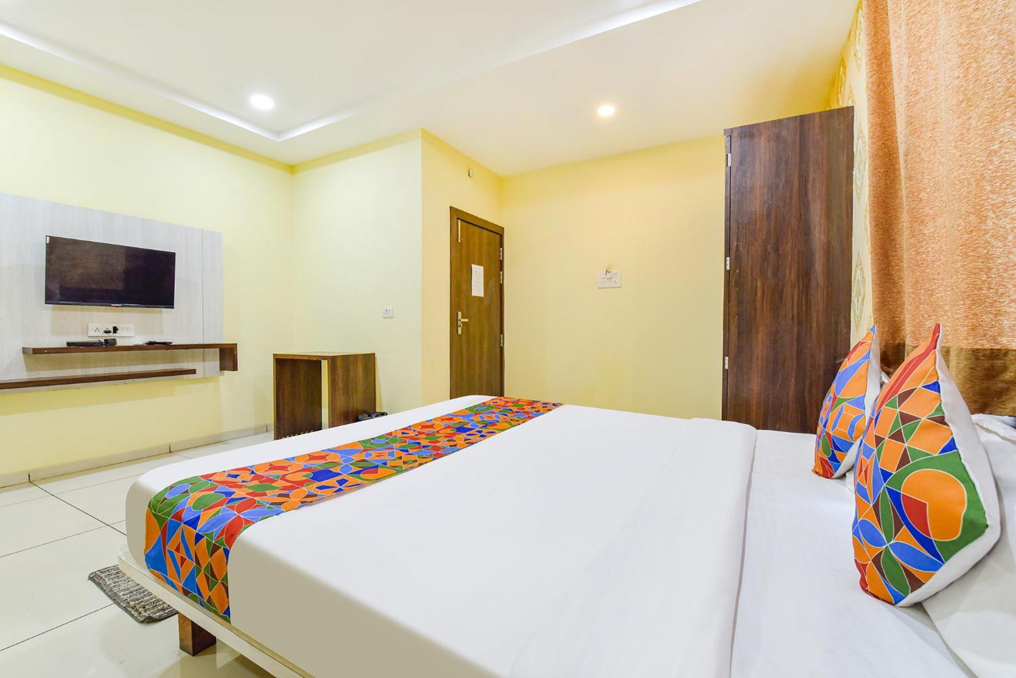 Fabexpress A2 And Restro Hotel Indore Exterior foto